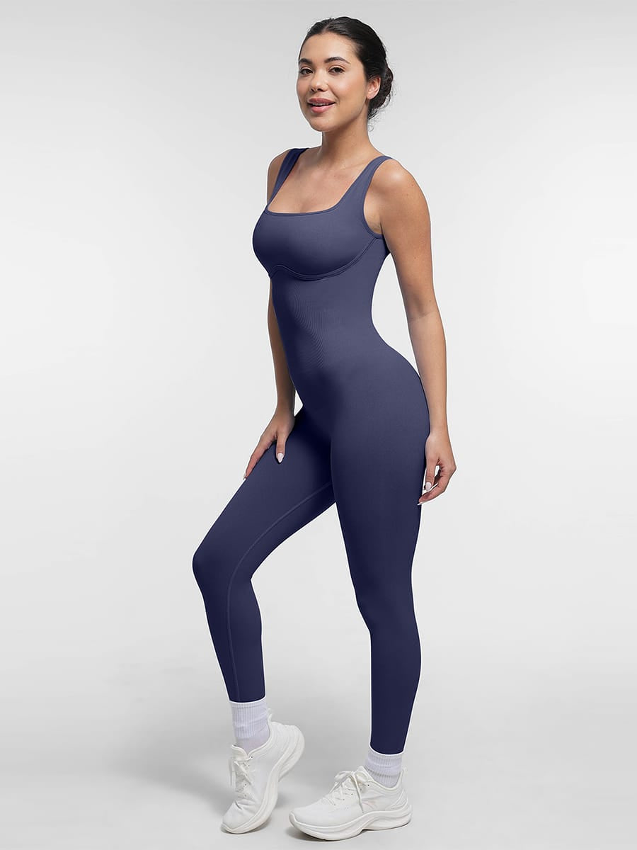 אוברול מחטב Seamless עם מחשוף מרובע וגב בצורת U