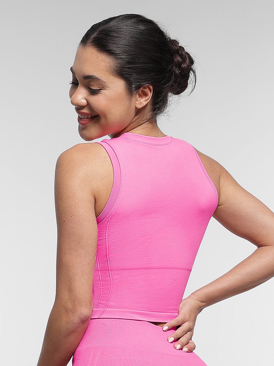 גופיית ספורט מחטבת Seamless עם תמיכת חזה וקאפים נשלפים