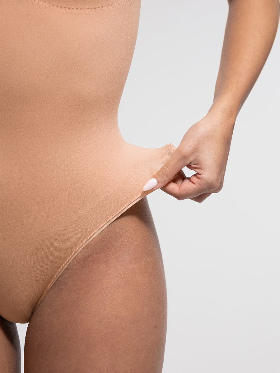 בגד גוף חוטיני מחטב Seamless עם תמיכת חזה וחיטוב מותניים ובטן