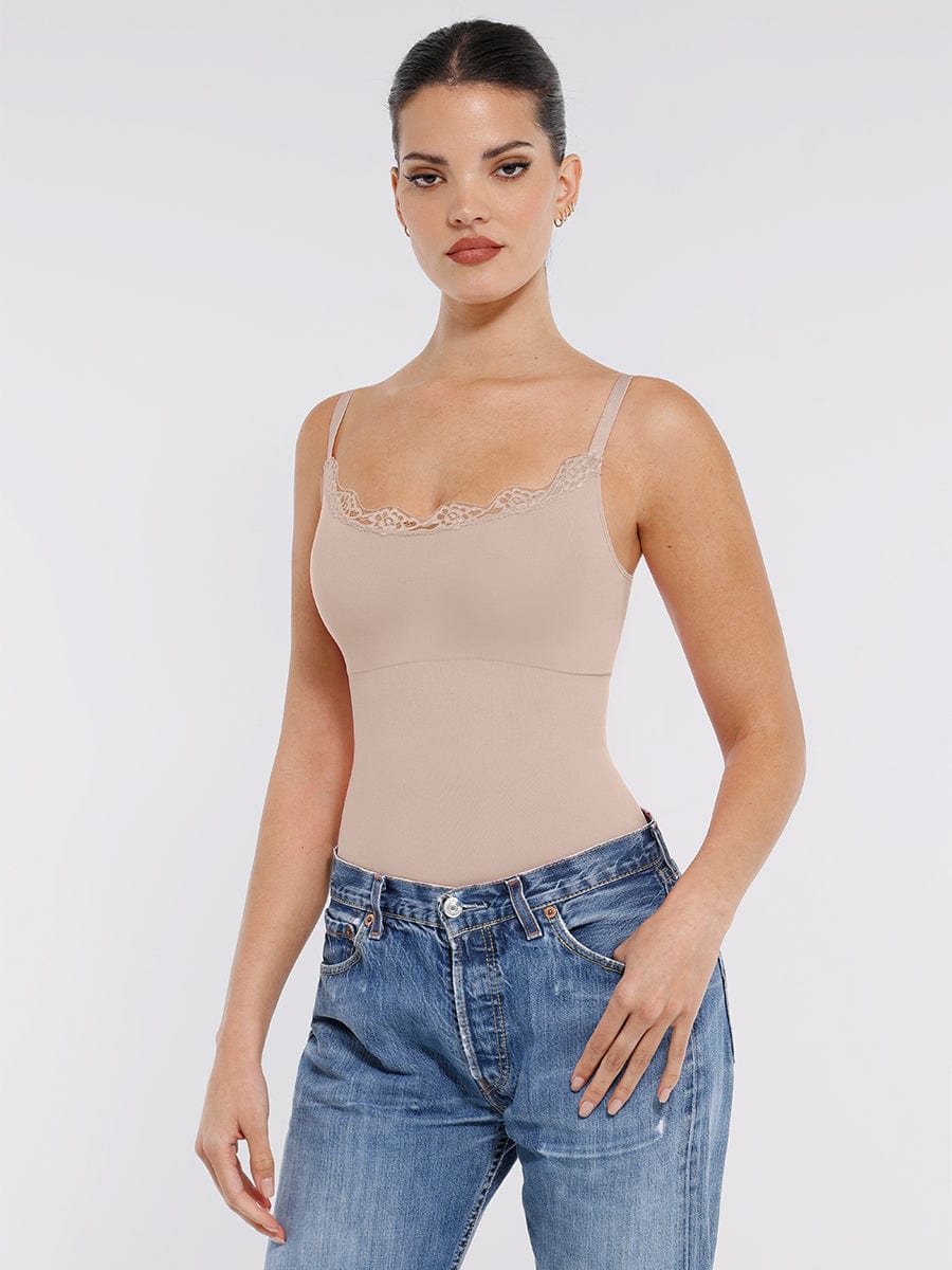 בגד גוף חוטיני Seamless עם תחרה כתפיות דקות וחיטוב מותניים ובטן